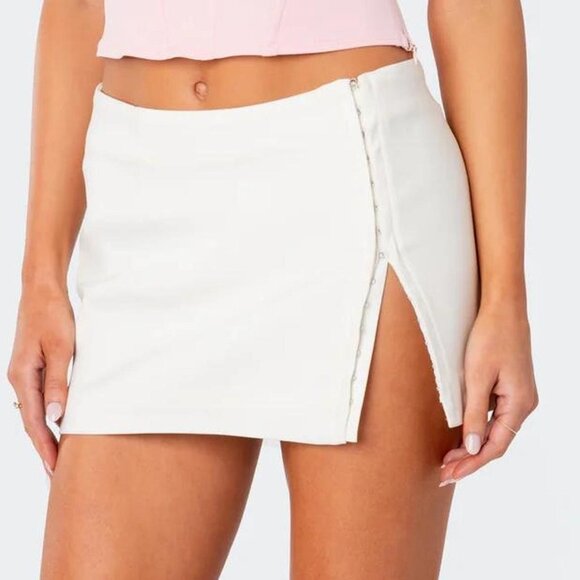 Edikted White Iliana Hook Slit Mini Skirt - Picture 1 of 6